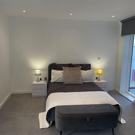Malixa Uk Apartment Croydon Exterior foto