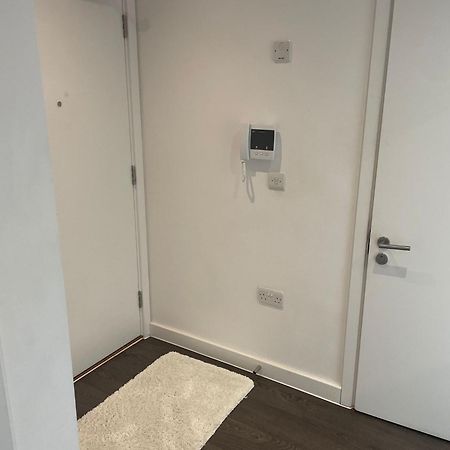 Malixa Uk Apartment Croydon Exterior foto